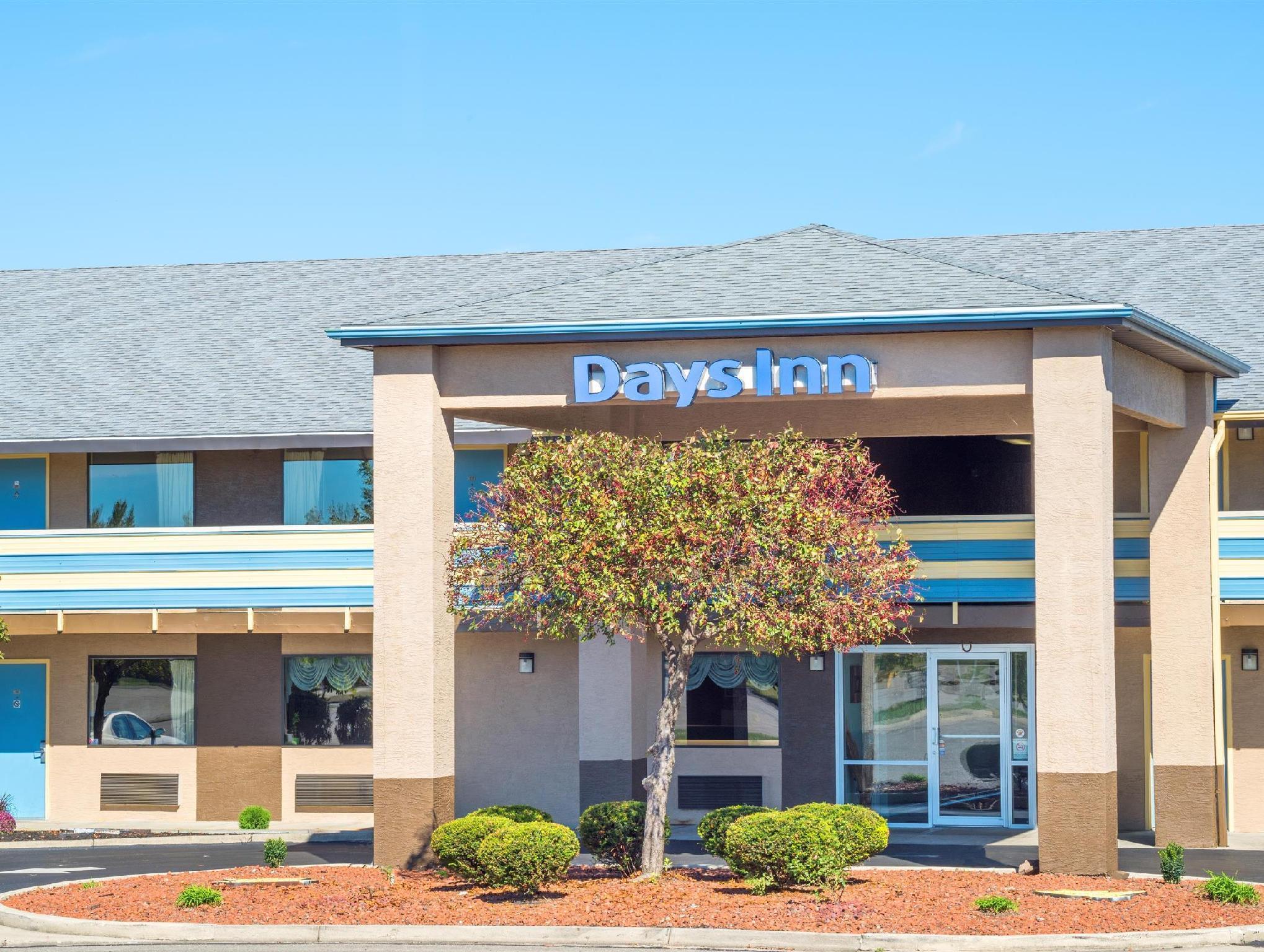 Days Inn By Wyndham Dayton Huber Heights Northeast Eksteriør bilde