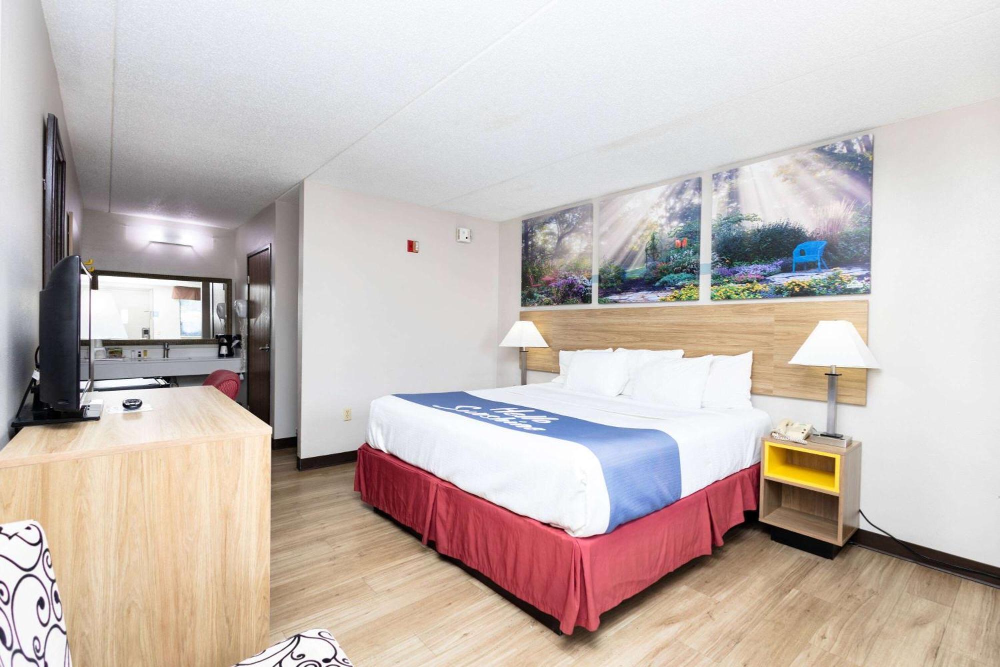 Days Inn By Wyndham Dayton Huber Heights Northeast Eksteriør bilde